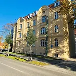 Amaroo - Boarding & Serviced 