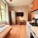 Amaroo - Boarding & Serviced 