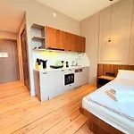 Amaroo - Boarding & Serviced 