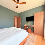 Amaroo - Boarding & Serviced 