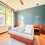 Amaroo - Boarding & Serviced 