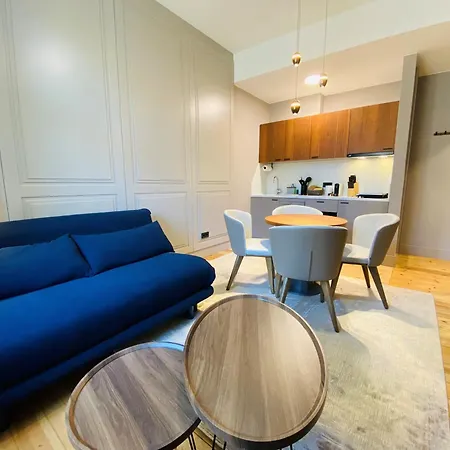 Апарт-отель Amaroo - 