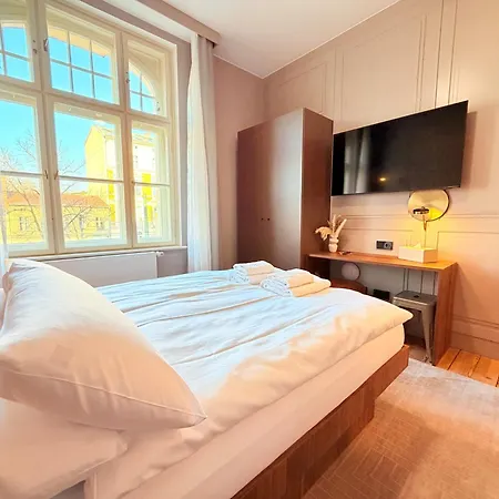 Aparthotel Amaroo - Boarding & Serviced 