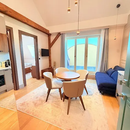 Aparthotel Amaroo - Boarding & Serviced 