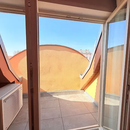 شقة فندقية Amaroo - Boarding & Serviced 