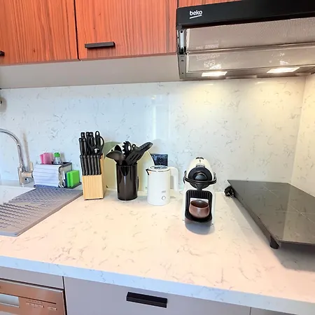 Aparthotel Amaroo - Boarding & Serviced 