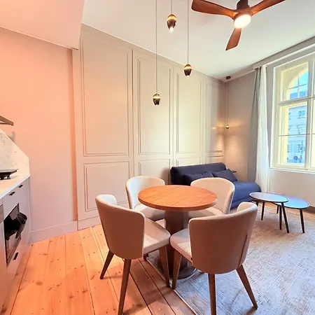 Aparthotel Amaroo - Boarding & Serviced 