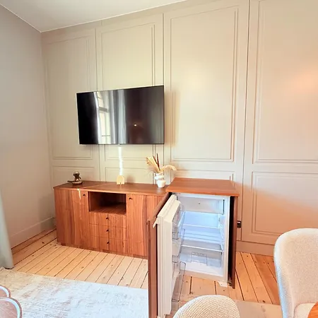 Aparthotel Amaroo - Boarding & Serviced 