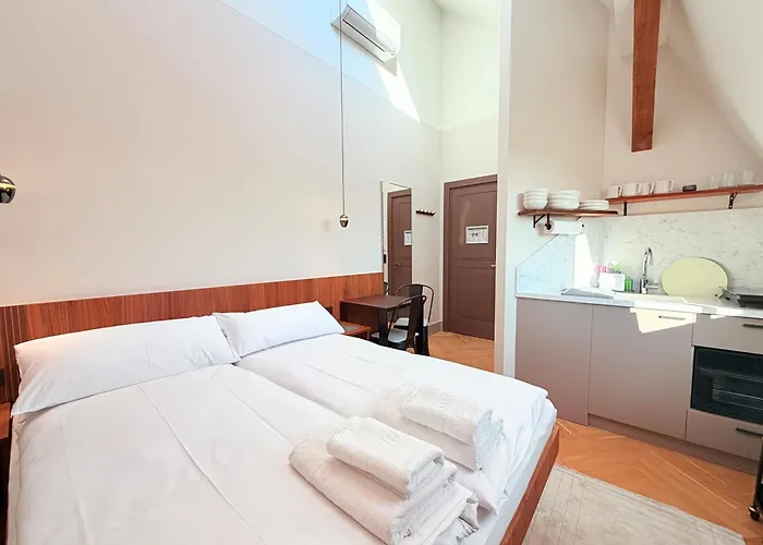 Hotel apartamentowy Amaroo - 