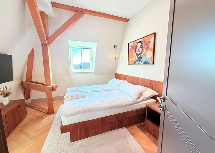 Hotel apartamentowy Amaroo - 