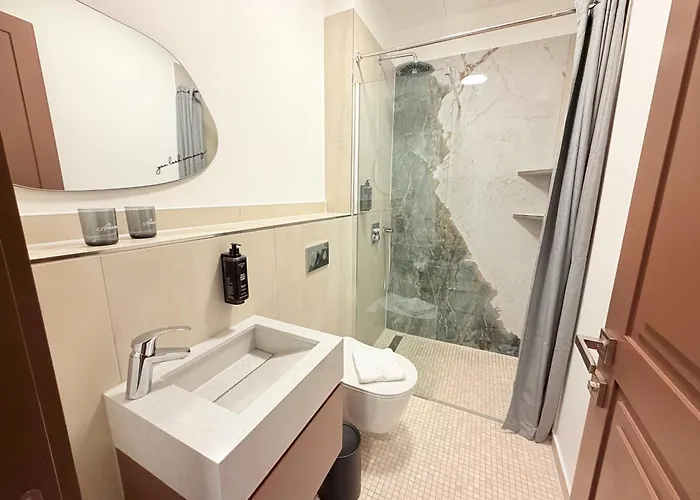 Amaroo - Boarding & Serviced 