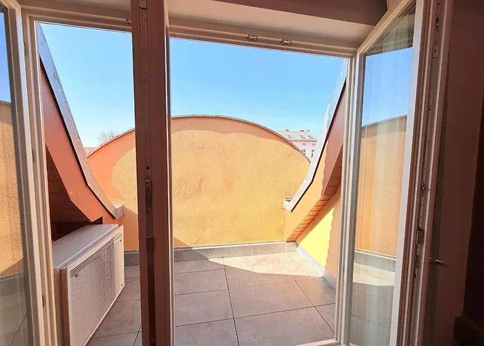 شقة فندقية Amaroo - Boarding & Serviced 